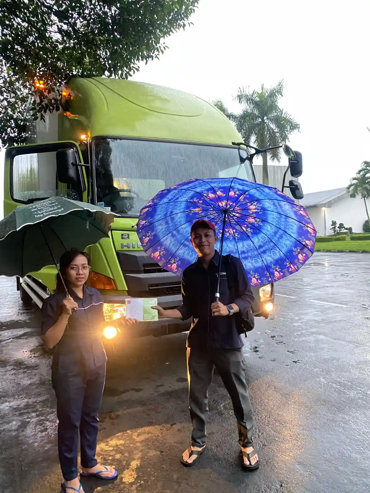 Deal Hino Surabaya 36 (marketing zaky)